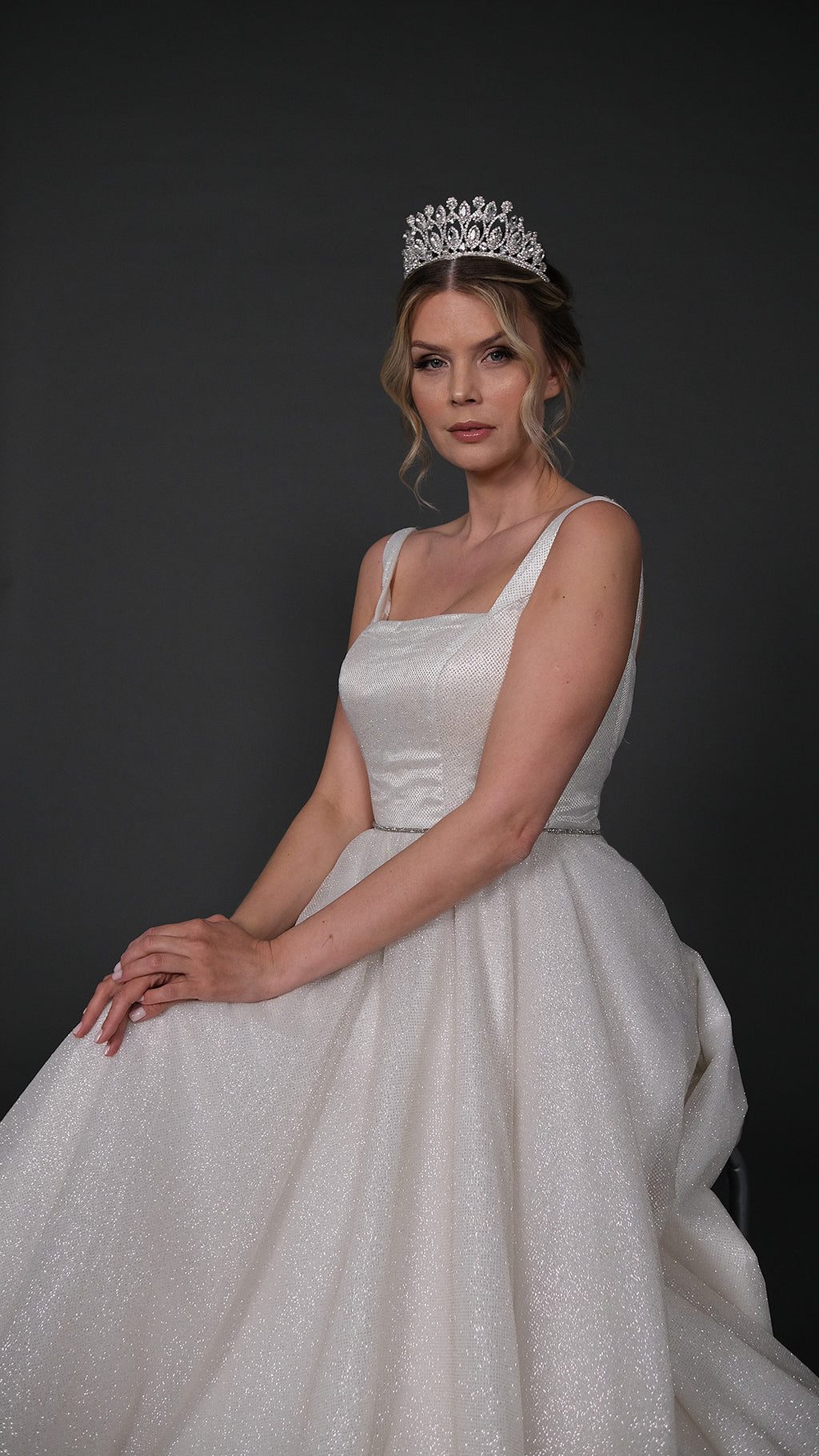 Dılay narrow skirt a line wedding dress