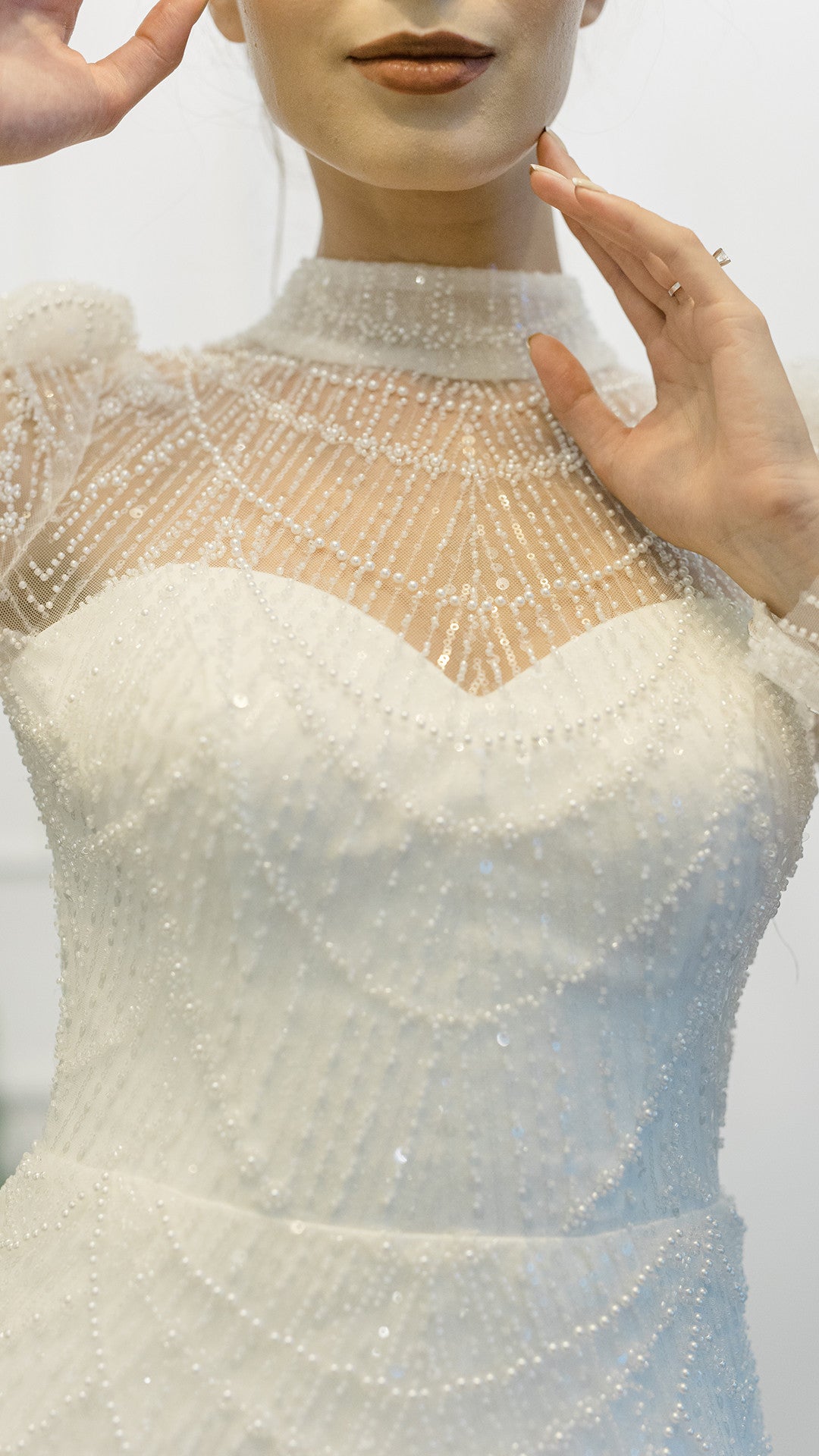 BERRAK column wedding dress